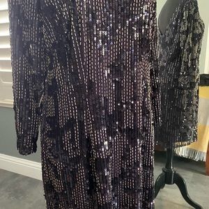 Adriana Papell long sleeves size 12 cocktail Purple  dress.